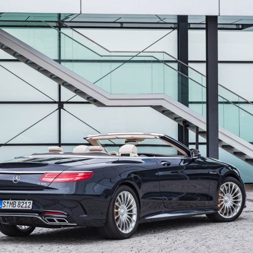 2017 Mercedes-AMG S65 Cabriolet (Photo 8 of 15)