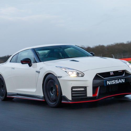 2017 Nissan GT-R NISMO (Photo 10 of 22)