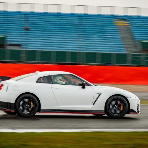 2017 Nissan GT-R NISMO (Photo 9 of 22)