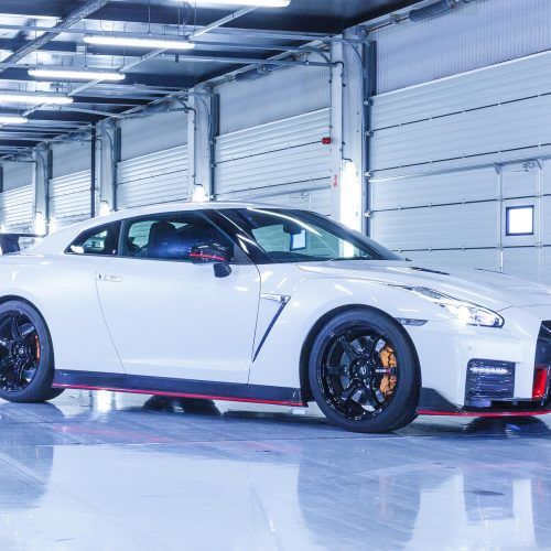2017 Nissan GT-R NISMO (Photo 11 of 22)