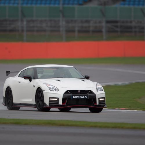 2017 Nissan GT-R NISMO (Photo 2 of 22)