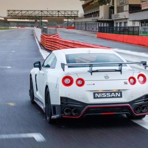 2017 Nissan GT-R NISMO (Photo 1 of 22)