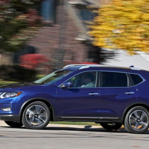 2017 Nissan Rogue (Photo 14 of 37)