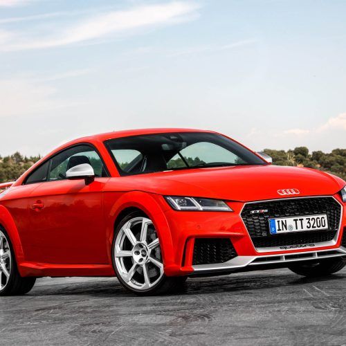 2018 Audi TT RS Coupe (Photo 18 of 34)