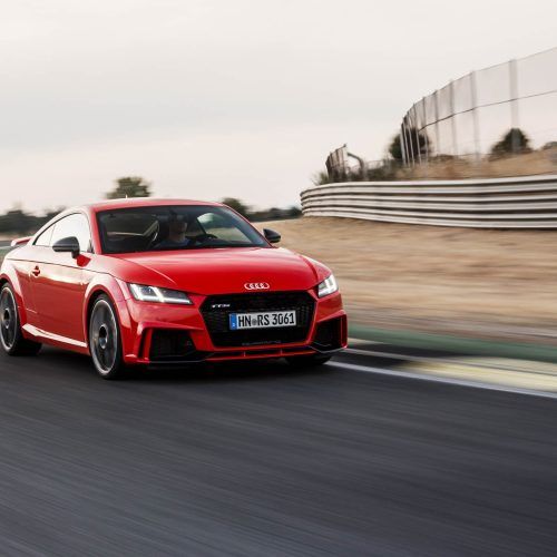 2018 Audi TT RS Coupe (Photo 10 of 34)