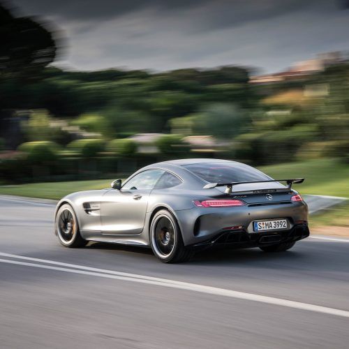 2018 Mercedes-AMG GT R (Photo 20 of 36)