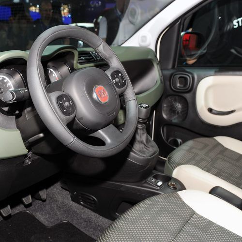 2013 Fiat Panda 4x4 at Paris Motor Show (Photo 3 of 4)