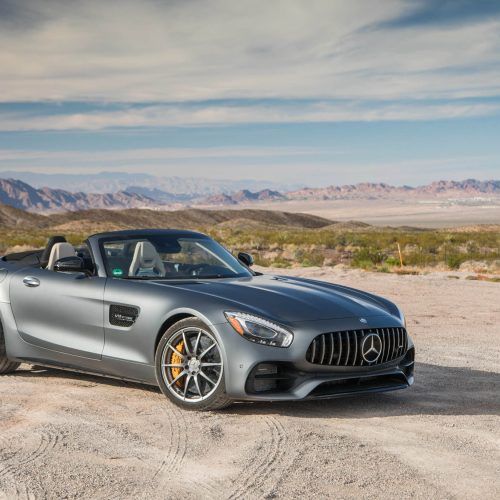 2018 Mercedes-AMG GT Roadster (Photo 4 of 21)