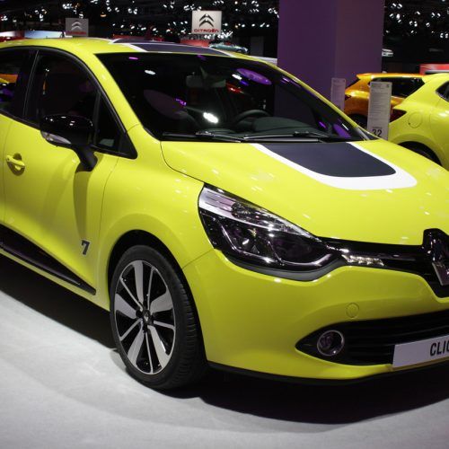 2013 Renault Clio at Paris Motor Show (Photo 3 of 3)
