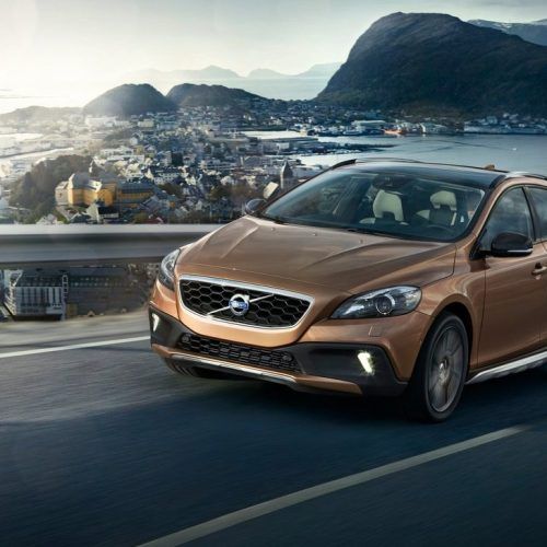 2013 Volvo V40 Cross Country Review (Photo 8 of 8)